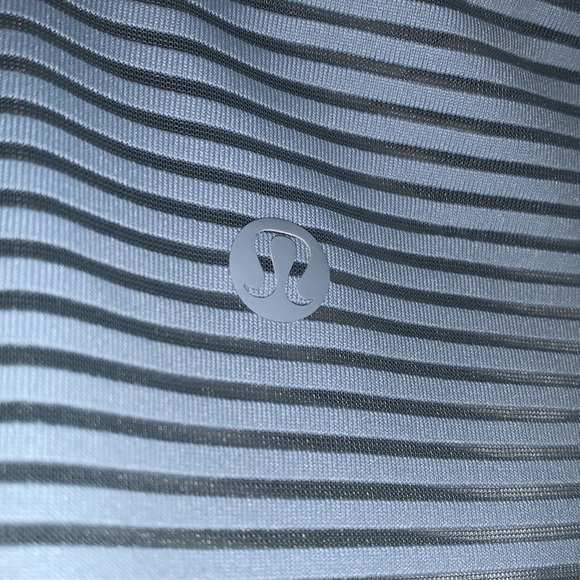 Lululemon top - Picture 3 of 3